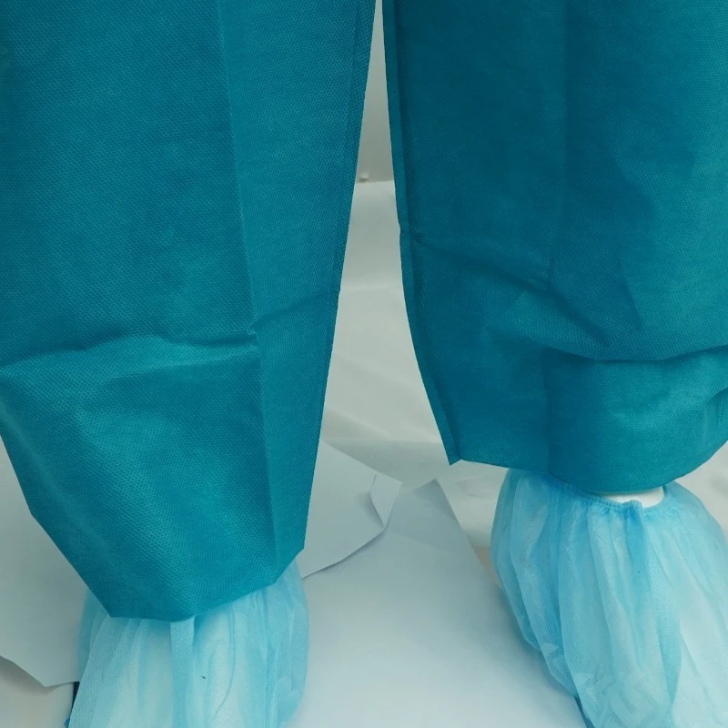 disposable lab coat 2 (1)